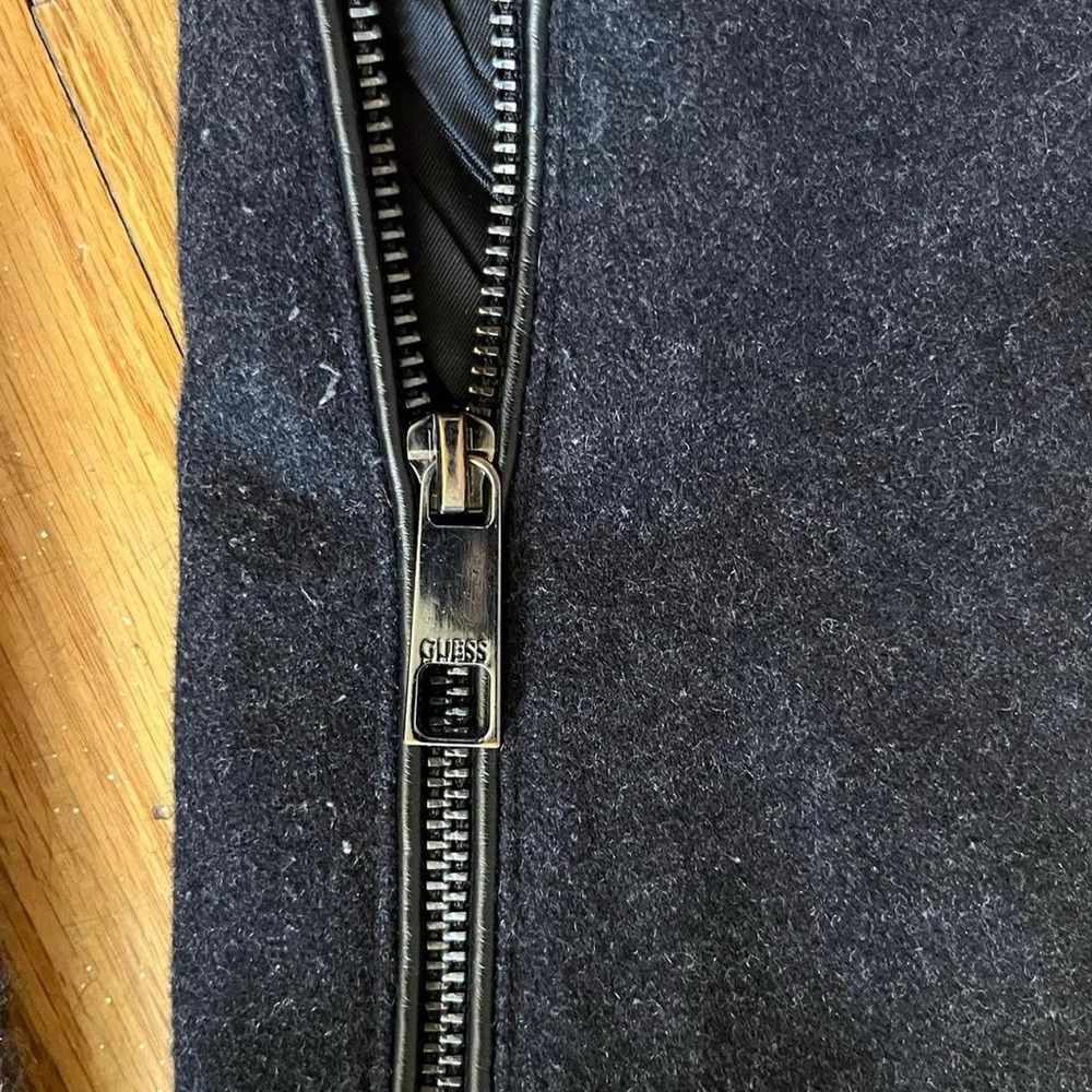 Guess Jacket - Picture 6 of 7